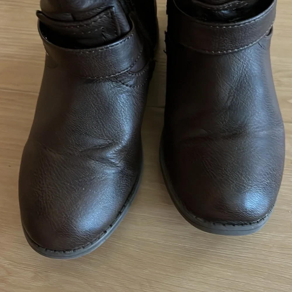 GIRLS BROWN WESTERN STYLE BOOTS SIZE 12 KNEE LEGNTH